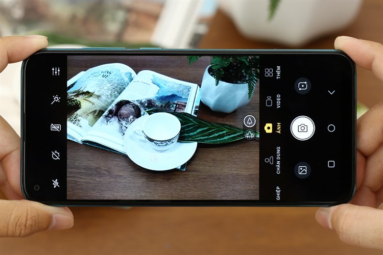 Điện thoại Vsmart Live 4 6GB