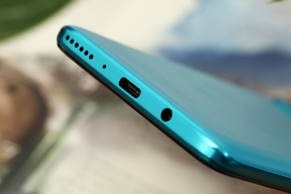 Điện thoại Vsmart Live 4 6GB