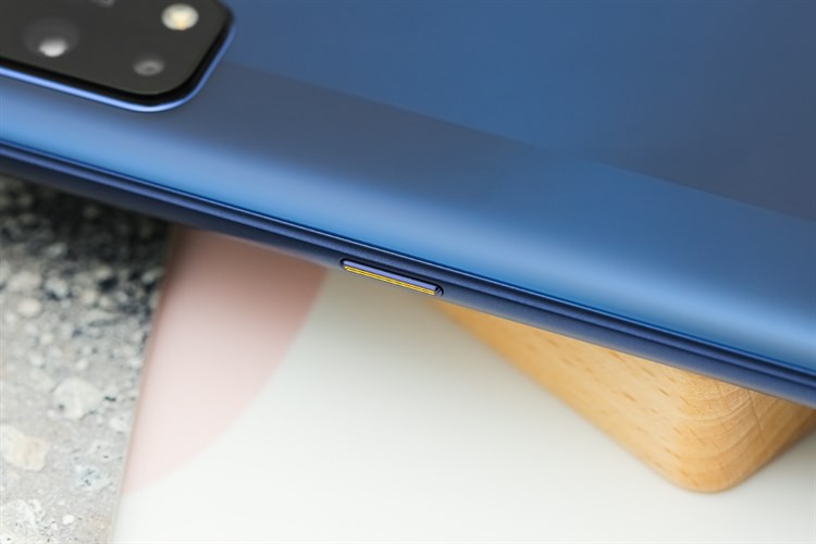 Điện thoại realme 7 Pro Màu Xanh Dương
