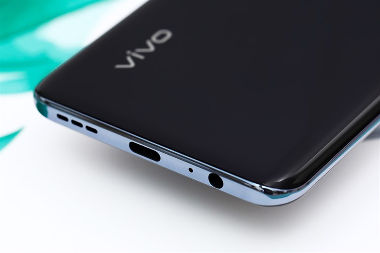 Điện thoại Vivo V20 SE Màu Đen
