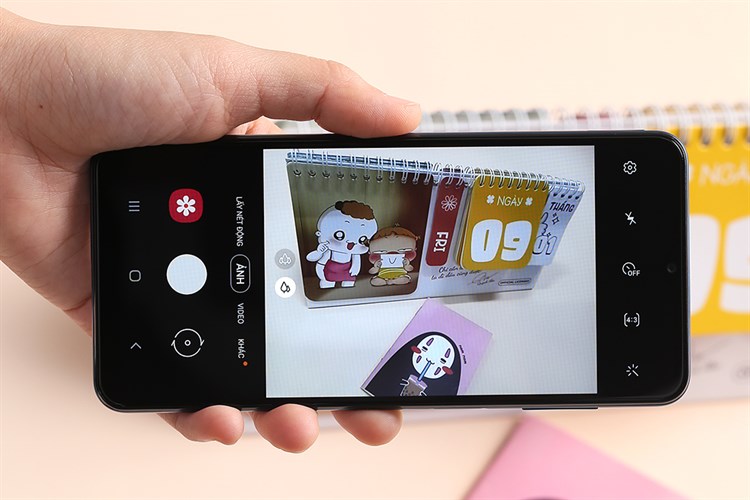 Điện thoại Samsung Galaxy A12 4GB