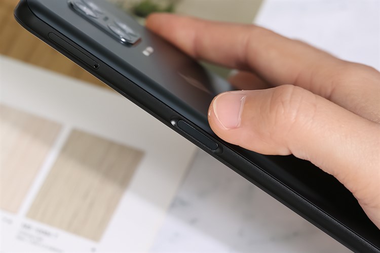 Điện thoại Vsmart Aris Pro