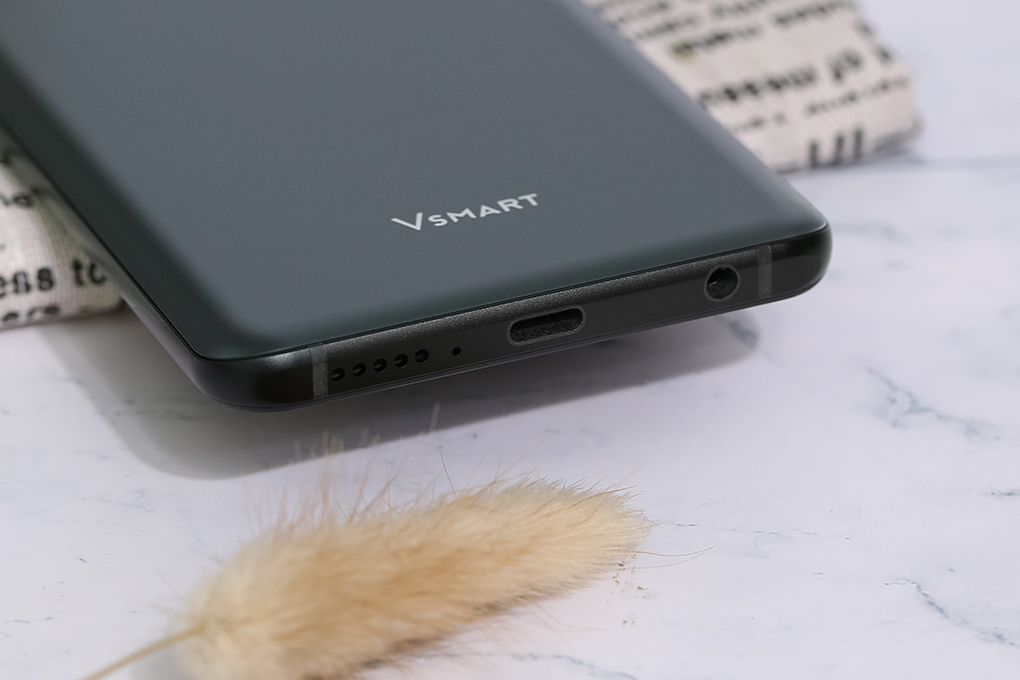 Điện thoại Vsmart Aris Pro