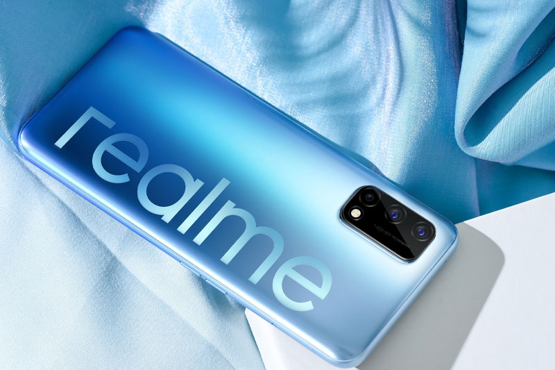 Điện thoại Realme Q2 | Thiết kế mặt lưng ấn tượng