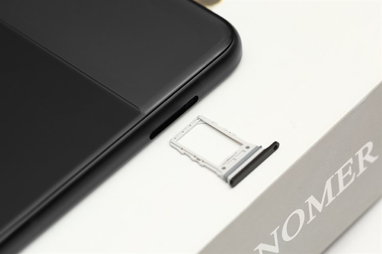 Điện thoại Samsung Galaxy Z Flip3 5G 128GB