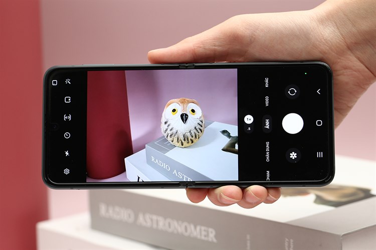 Điện thoại Samsung Galaxy Z Flip3 5G 128GB