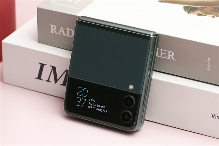 Điện thoại Samsung Galaxy Z Flip3 5G 128GB