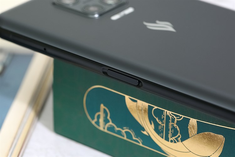 Điện thoại Vsmart Aris (8GB/128GB)