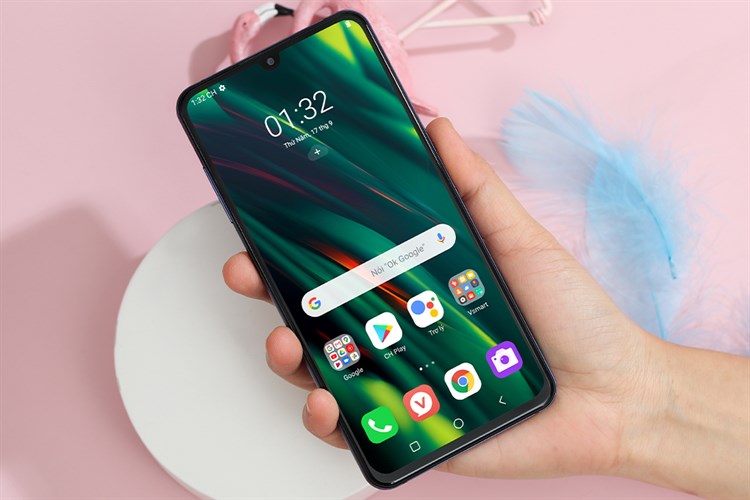 Điện thoại Vsmart Aris (8GB/128GB)