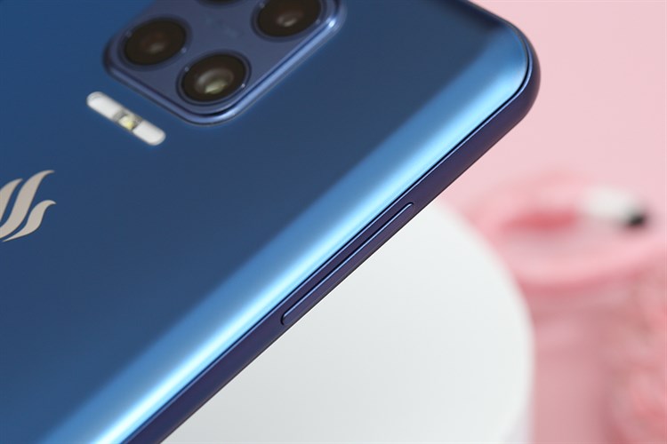 Điện thoại Vsmart Aris (8GB/128GB)