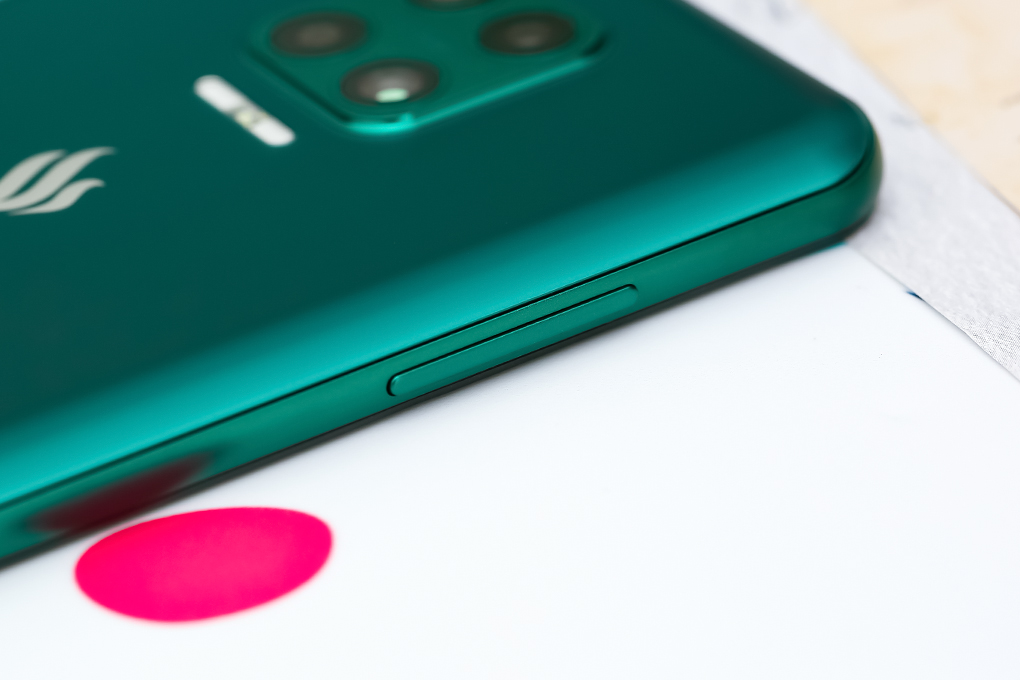 Điện thoại Vsmart Aris (8GB/128GB)