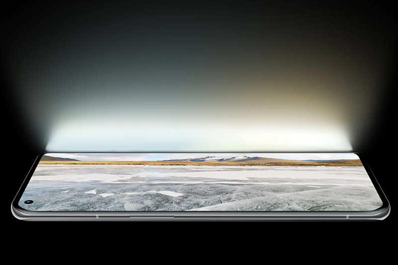 OnePlus 9 Pro | Công nghệ màn hình tiết kiệm điện năng, tần số quét lên đến 120 Hz