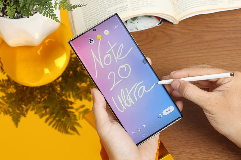 Bạn đã có thể ghi chú nhanh hơn, đẹp hơn với tính năng chuyển nét chữ thành văn bản | Samsung Galaxy Note 20 Ultra 5G Trắng