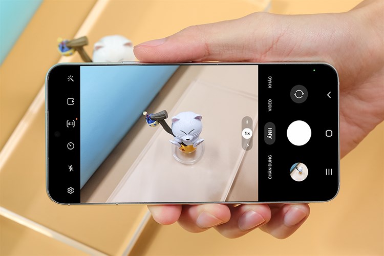 Điện thoại Samsung Galaxy S22 5G 128GB