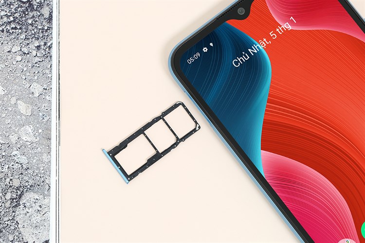 Điện thoại realme C20 Màu Xanh Dương