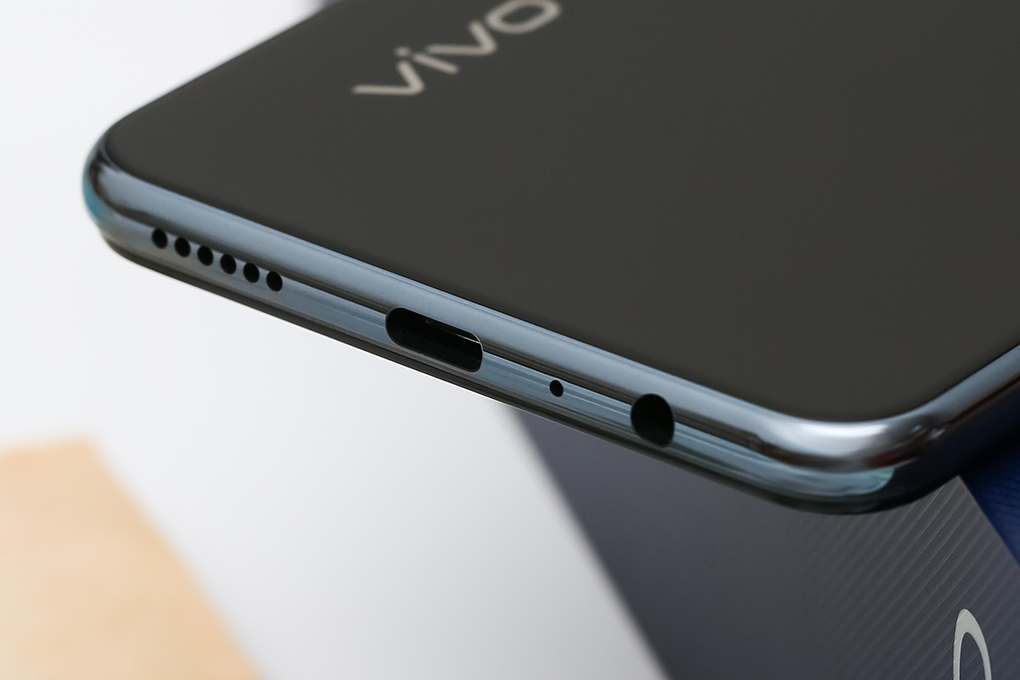 Điện thoại Vivo V20 (2021) Màu Đen