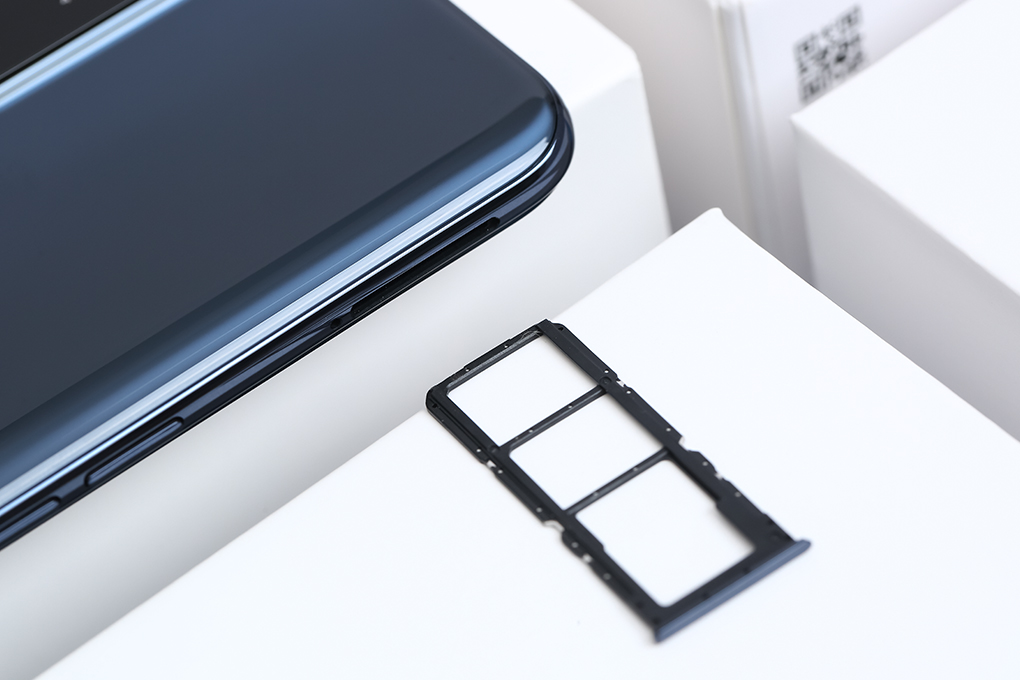 Điện thoại OPPO A74 Màu Đen