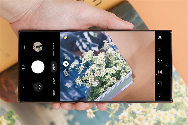 Điện thoại Samsung Galaxy S22 Ultra 5G 128GB Màu Đỏ đô