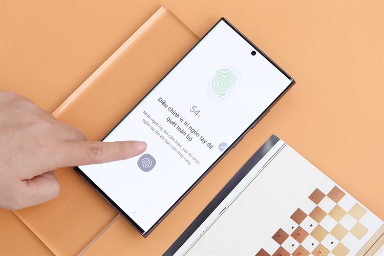 Điện thoại Samsung Galaxy S22 Ultra 5G 128GB Màu Đỏ đô