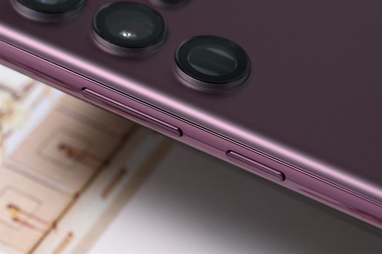 Điện thoại Samsung Galaxy S22 Ultra 5G 128GB Màu Đỏ đô