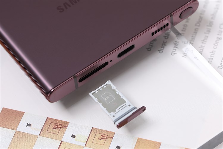 Điện thoại Samsung Galaxy S22 Ultra 5G 128GB Màu Đỏ đô