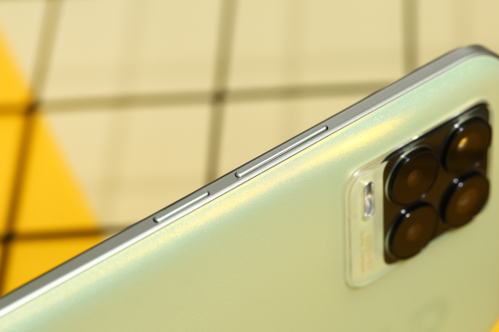 Điện thoại realme 8 Pro Màu Vàng