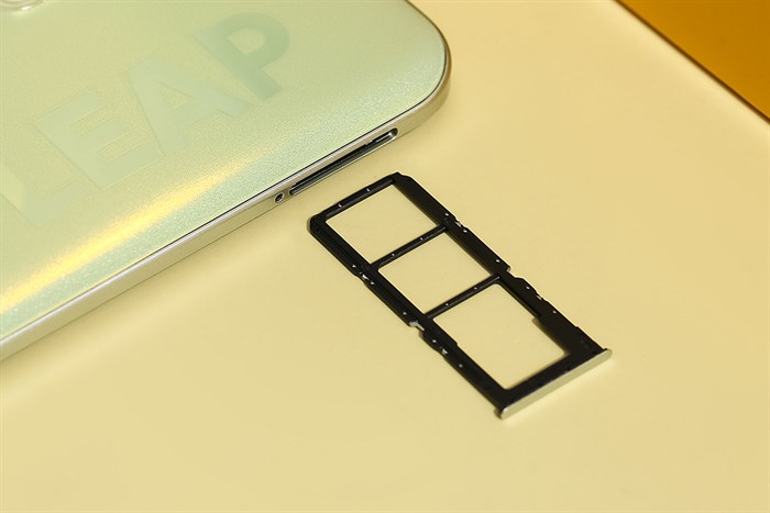 Điện thoại realme 8 Pro