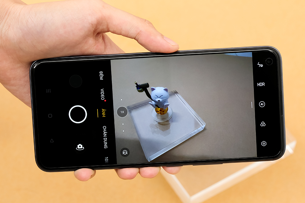 Điện thoại realme 8 Pro Màu Đen