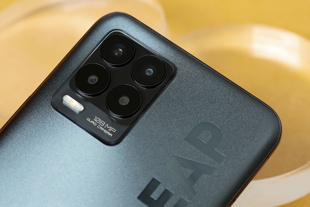 Điện thoại realme 8 Pro Màu Đen