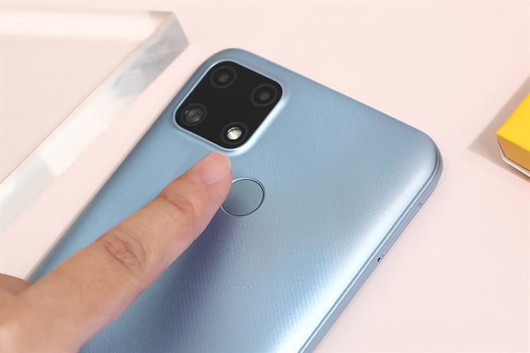 Điện thoại realme C25