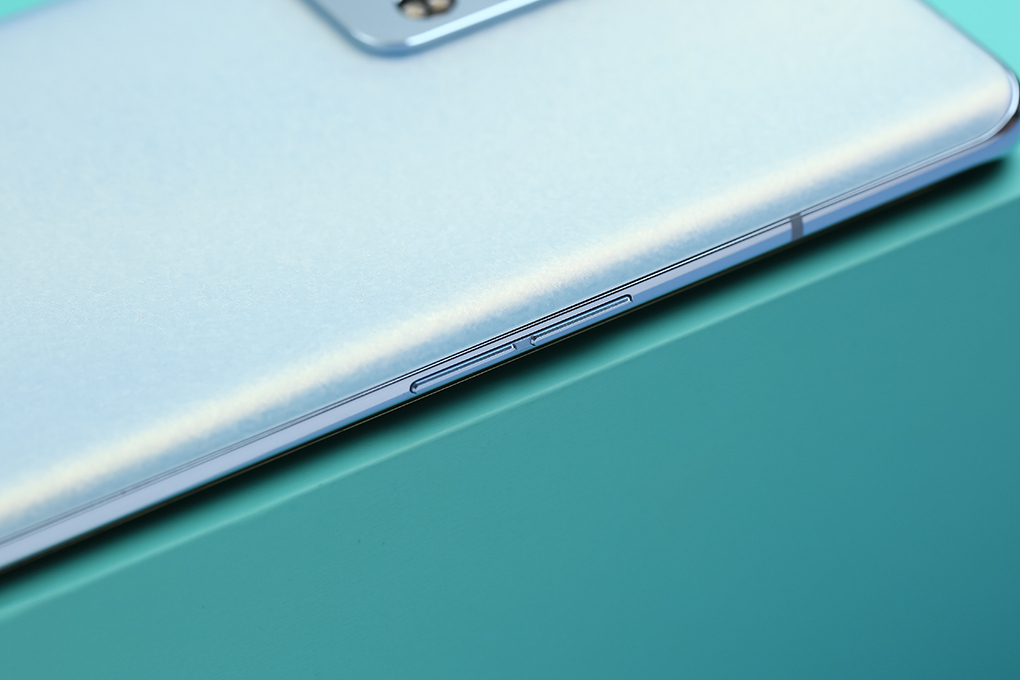 Điện thoại OPPO Reno6 Pro 5G Màu Xanh Dương