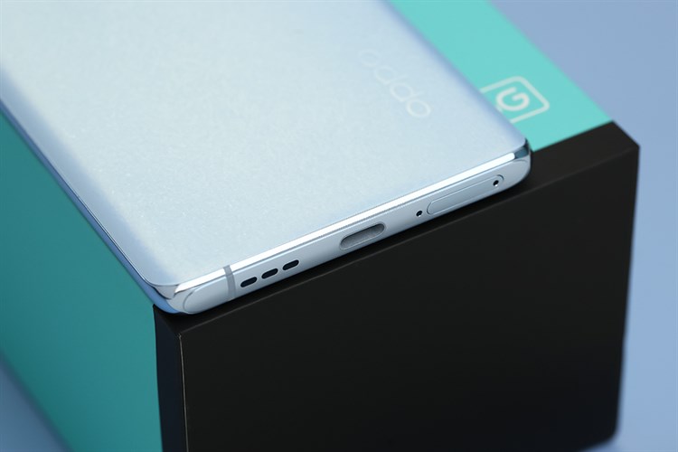 Điện thoại OPPO Reno6 Pro 5G Màu Xanh Dương