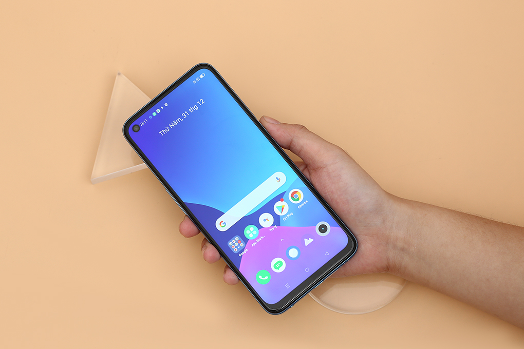 Điện thoại realme 8 5G Màu Xanh Dương