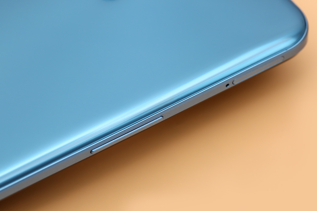 Điện thoại realme 8 5G Màu Xanh Dương