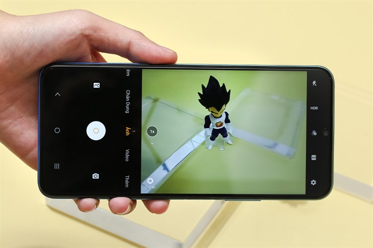 Điện thoại Vivo Y53s Màu Xanh tím