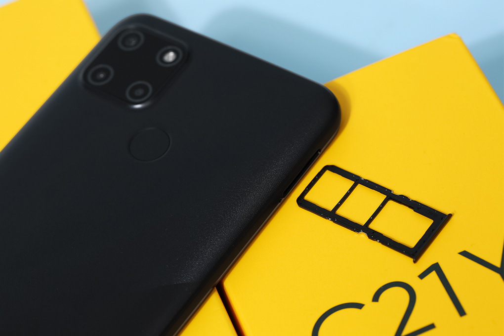 Điện thoại realme C21Y 3GB Màu Đen