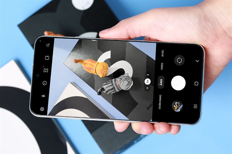 Điện thoại Samsung Galaxy S22+ 5G 128GB Màu Trắng