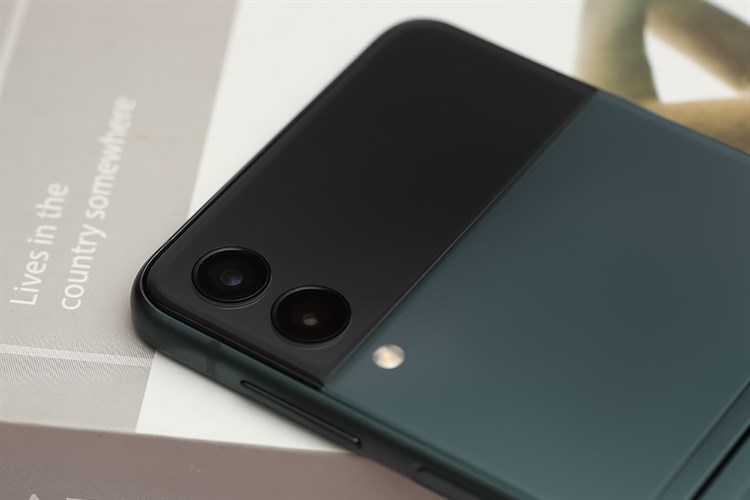 Điện thoại Samsung Galaxy Z Flip3 5G 256GB Màu Xanh lá