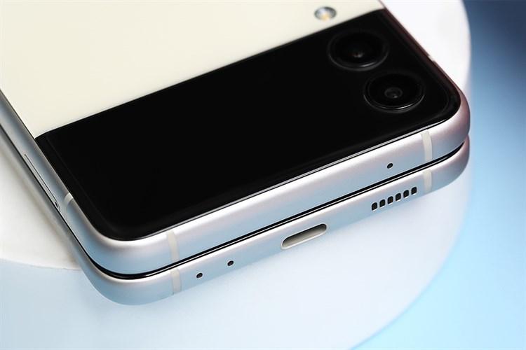 Điện thoại Samsung Galaxy Z Flip3 5G 256GB Màu Trắng