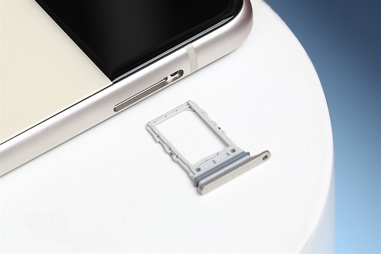 Điện thoại Samsung Galaxy Z Flip3 5G 256GB Màu Trắng