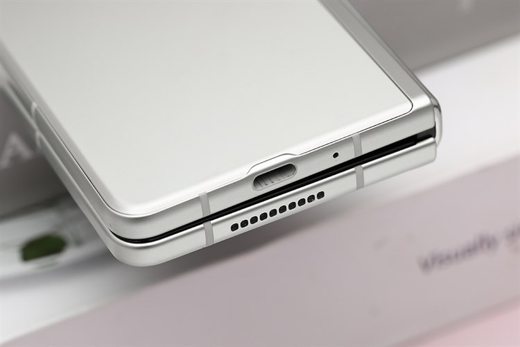 Điện thoại Samsung Galaxy Z Fold3 5G 512GB Màu Bạc