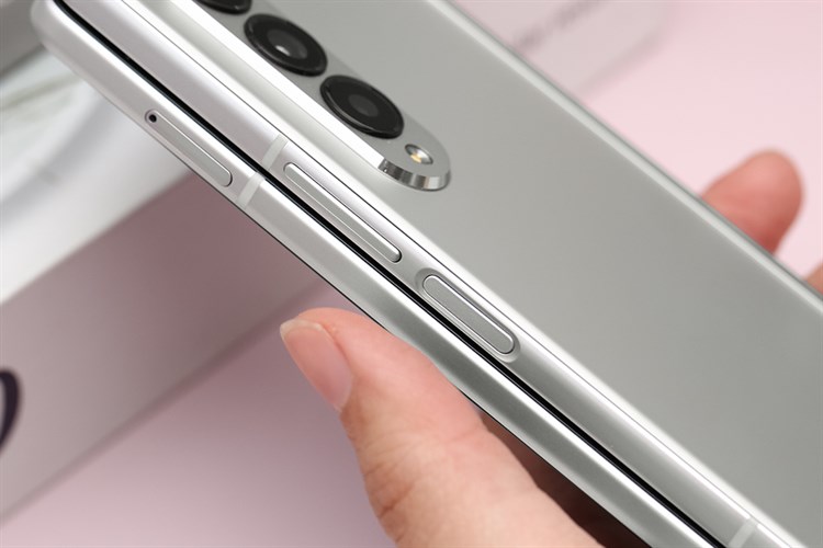 Điện thoại Samsung Galaxy Z Fold3 5G 512GB Màu Bạc