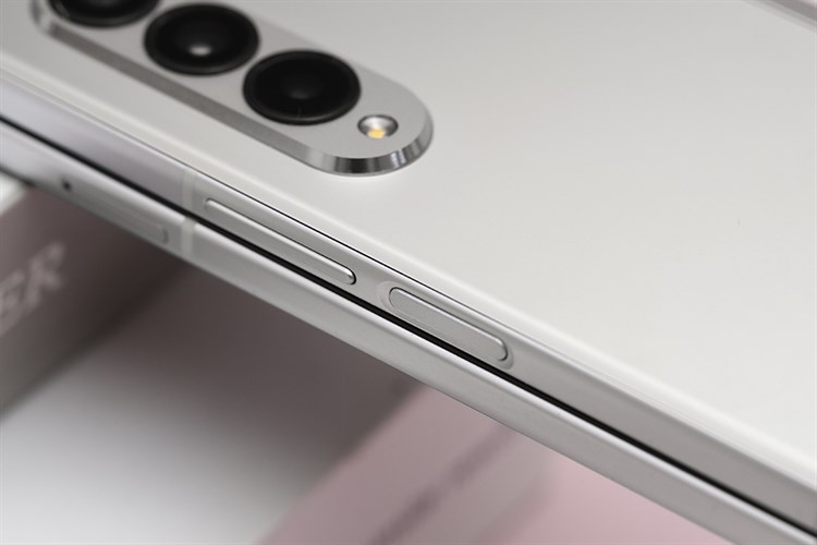 Điện thoại Samsung Galaxy Z Fold3 5G 512GB Màu Bạc