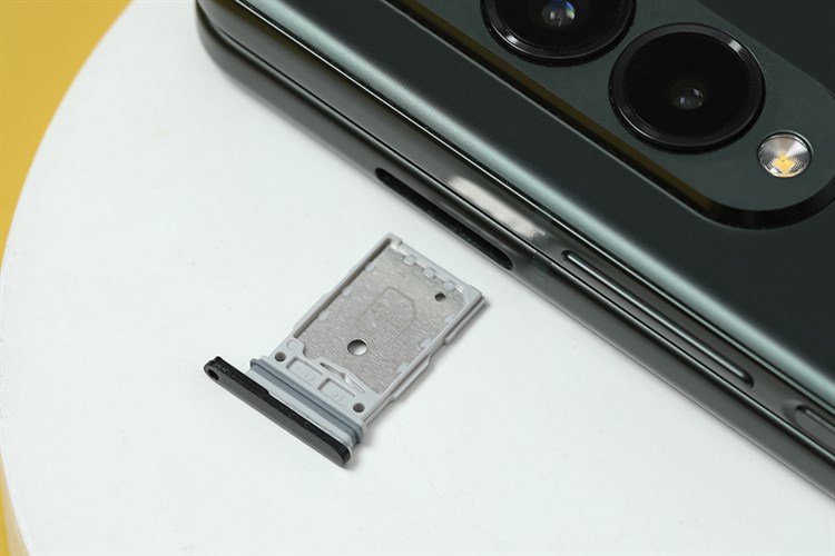 Điện thoại Samsung Galaxy Z Fold3 5G 512GB Màu Xanh rêu