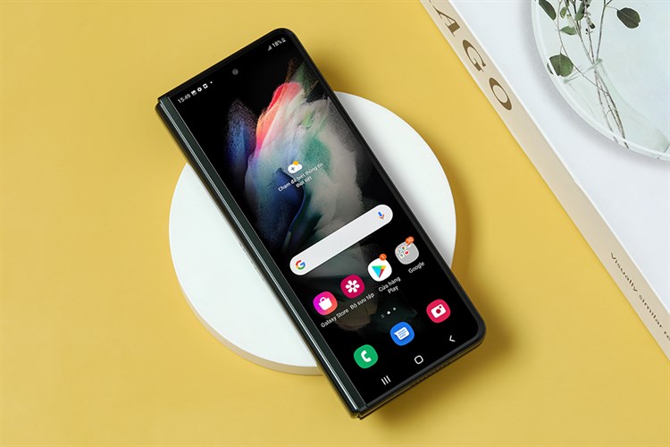 Điện thoại Samsung Galaxy Z Fold3 5G 512GB Màu Xanh rêu