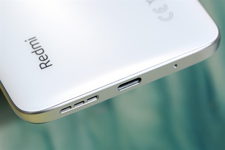 Điện thoại Xiaomi Redmi 10 (4GB/64GB) Màu Trắng