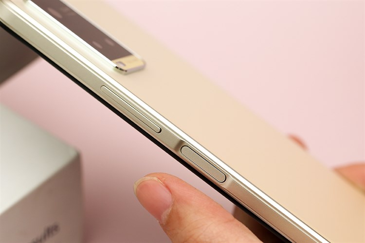 Điện thoại Vivo Y33s Màu Vàng