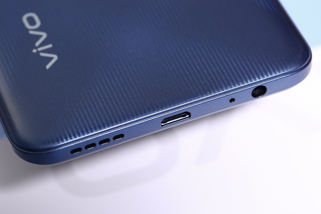Điện thoại Vivo Y15s Màu Xanh đen
