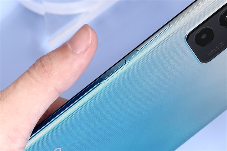 Điện thoại Vivo Y15s Màu Trắng - Xanh