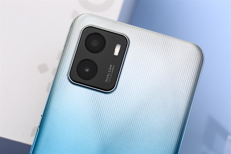 Điện thoại Vivo Y15s Màu Trắng - Xanh